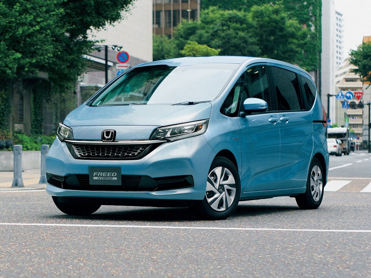 Фото Honda Freed II Рестайлинг