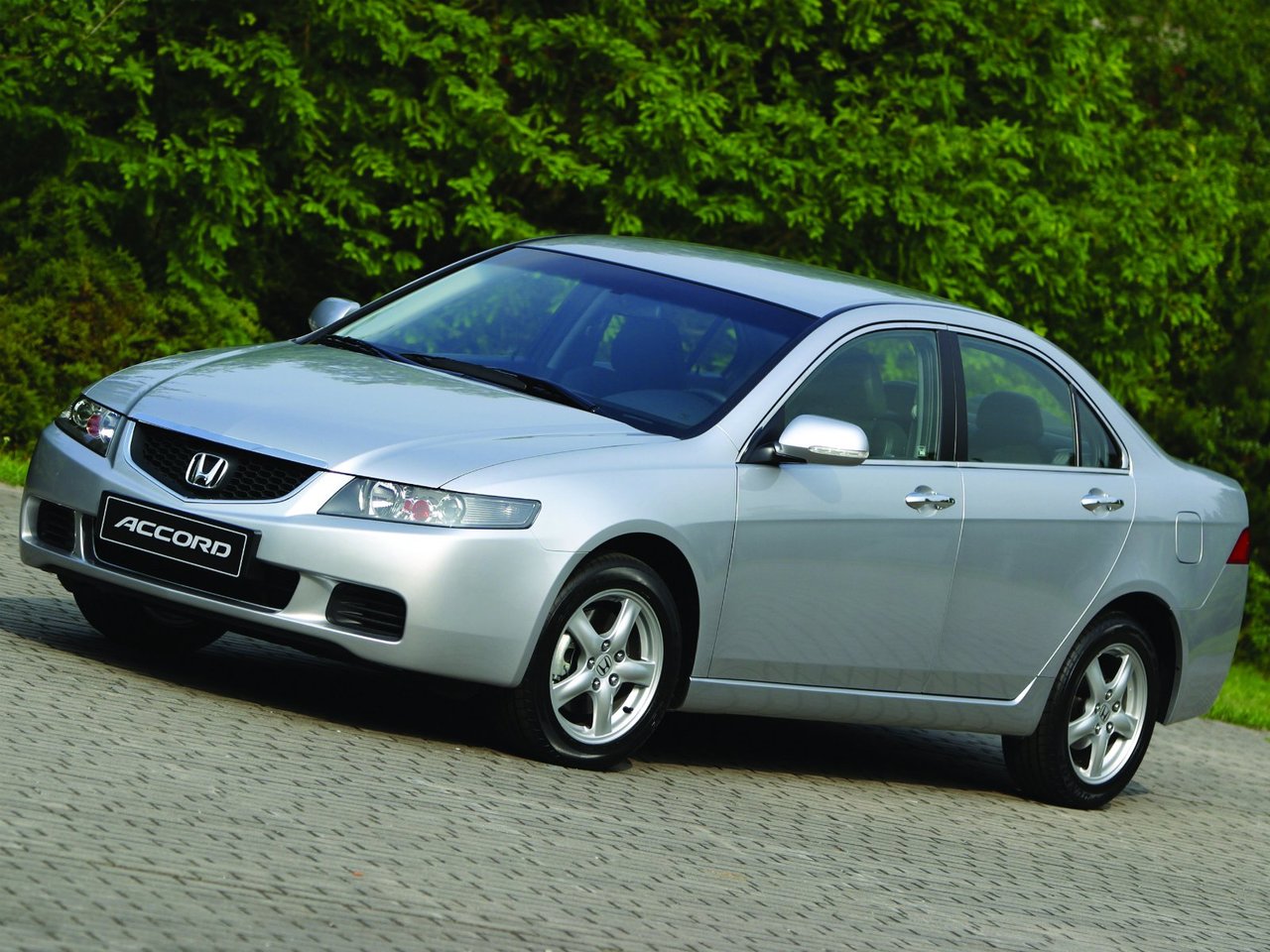 Модификация 2.4 AT Бензин, Передний привод, Автомат, 200 л.с. Honda Accord  7 поколение 2002 - 2006, Седан