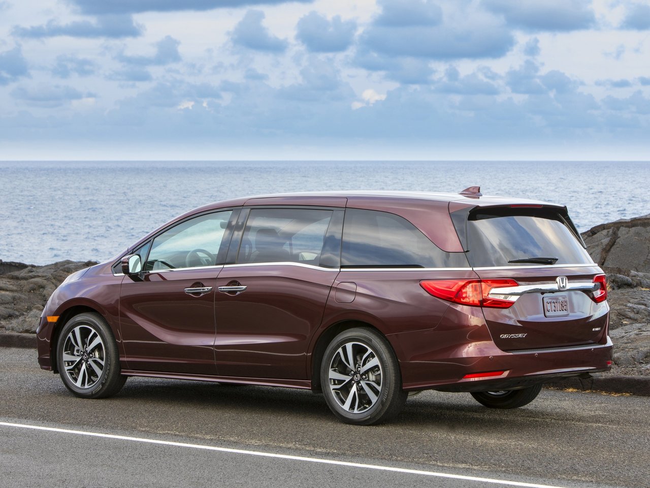 Фото Honda Odyssey (North America) V