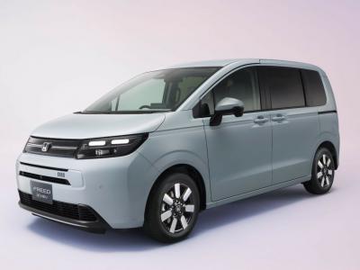 Фото Honda Freed III Компактвэн Air