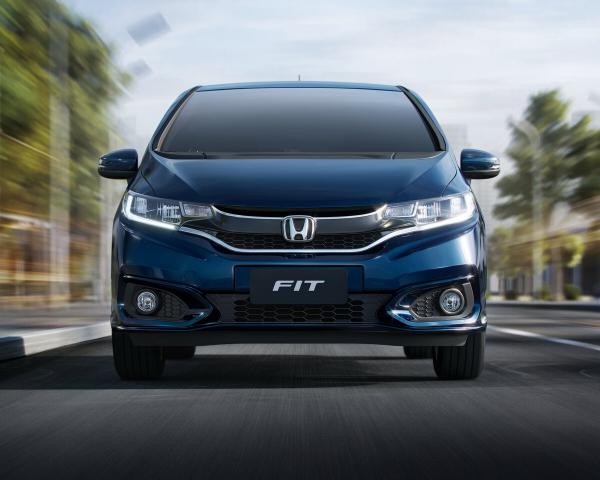 Фото Honda Fit III Рестайлинг Хэтчбек 5 дв.