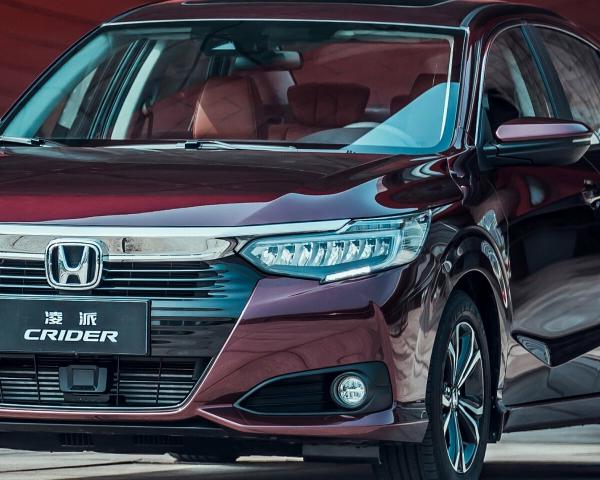 Фото Honda Crider II Рестайлинг Седан