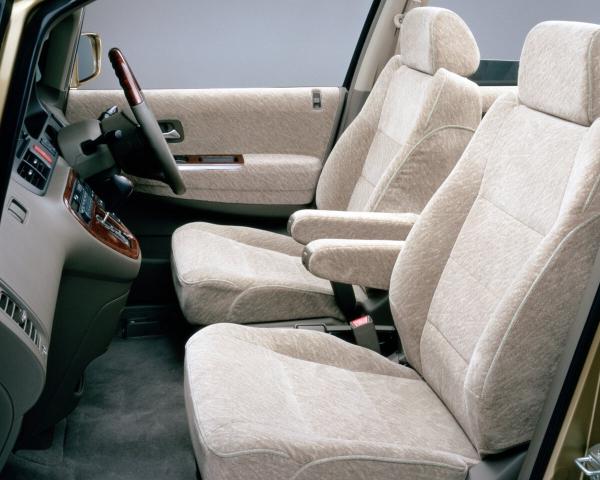 Фото Honda Odyssey II Рестайлинг Компактвэн