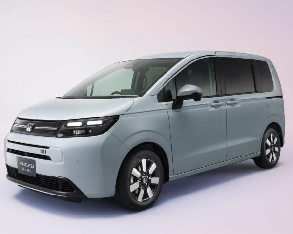 Фото Honda Freed III Компактвэн Air