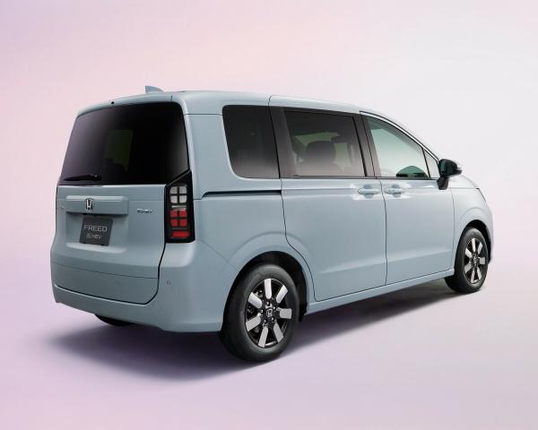 Фото Honda Freed III Компактвэн Air