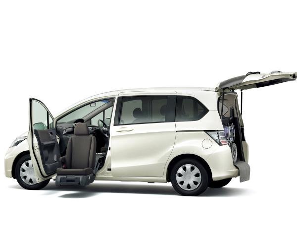 Фото Honda Freed I Рестайлинг Компактвэн