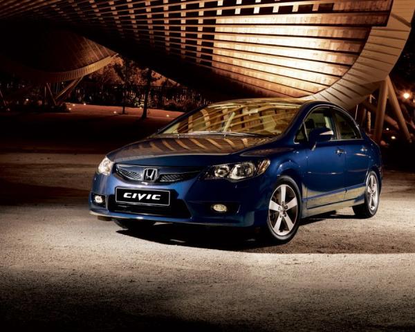 Фото Honda Civic VIII Рестайлинг Седан