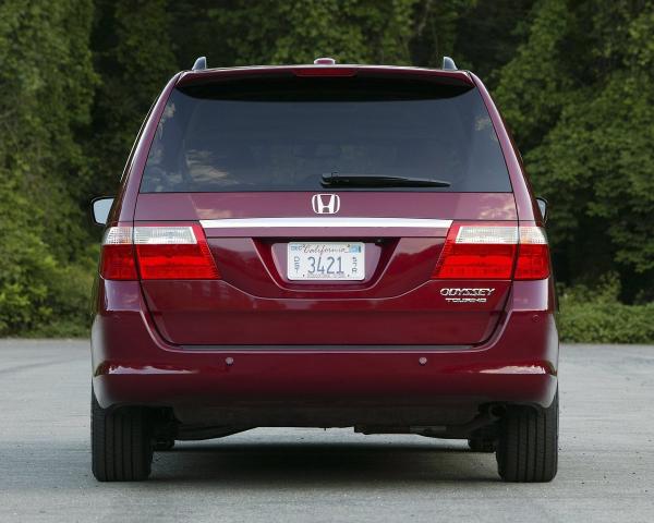 Фото Honda Odyssey (North America) III Минивэн
