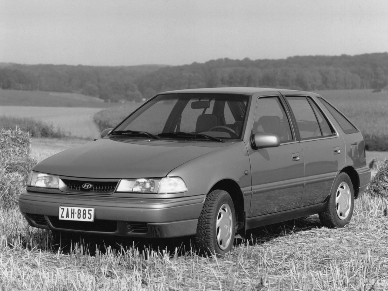 Фото Hyundai Pony X2