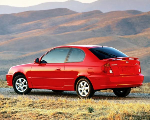 Фото Hyundai Accent II Рестайлинг Хэтчбек 3 дв.