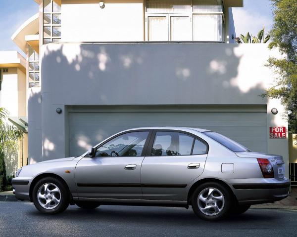 Фото Hyundai Avante III Рестайлинг Седан