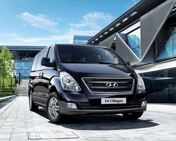 Фото Hyundai H-1 II Рестайлинг Минивэн