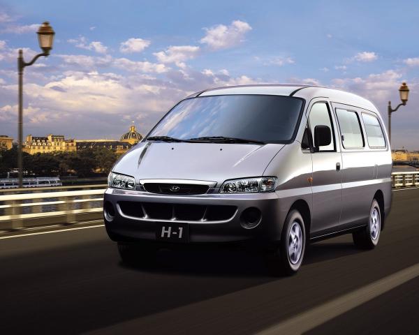 Фото Hyundai H-1 I Минивэн