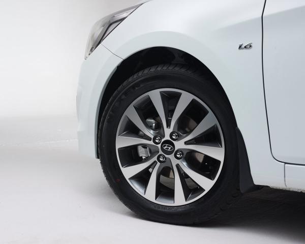 Фото Hyundai Solaris I Рестайлинг Хэтчбек 5 дв.