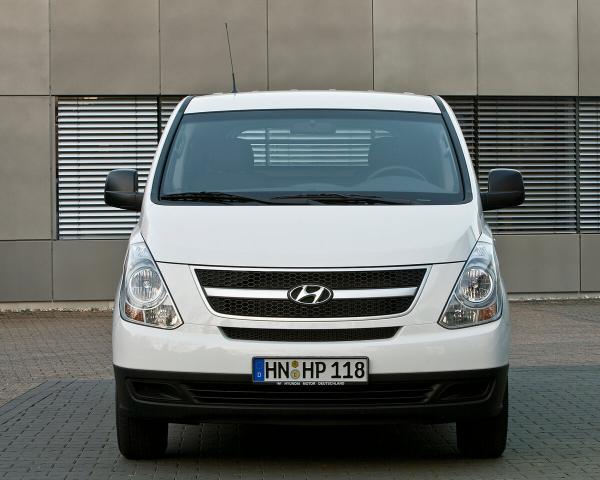 Фото Hyundai H-1 II Фургон