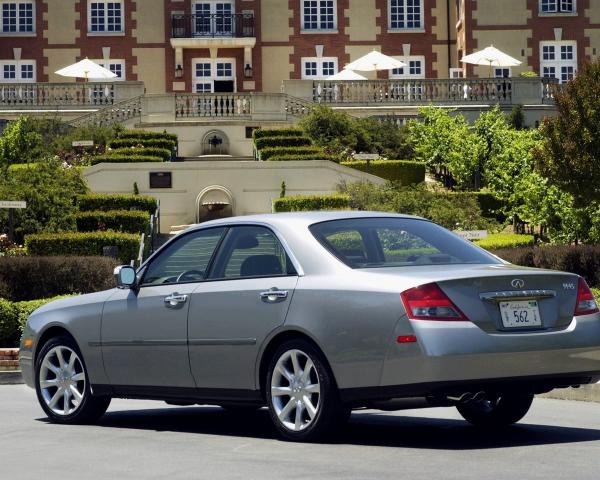 Фото Infiniti M II Седан