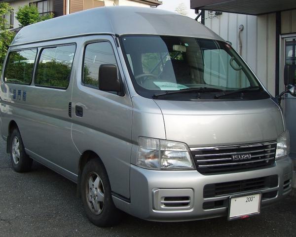 Фото Isuzu Fargo E25 Минивэн