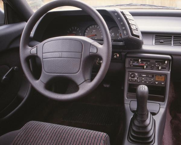 Фото Isuzu Impulse II Хэтчбек 3 дв.