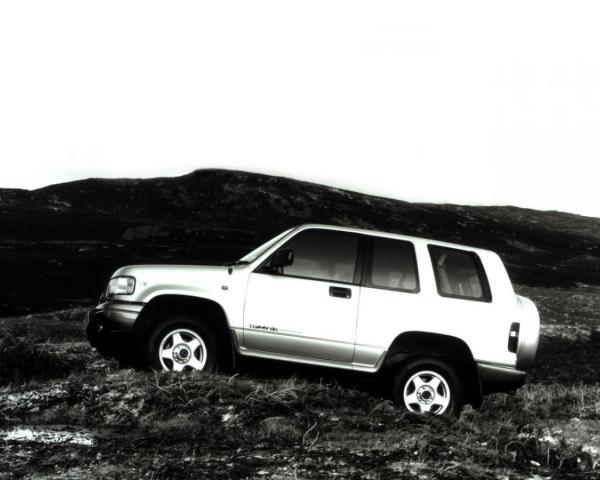 Фото Isuzu Trooper II Внедорожник 3 дв.