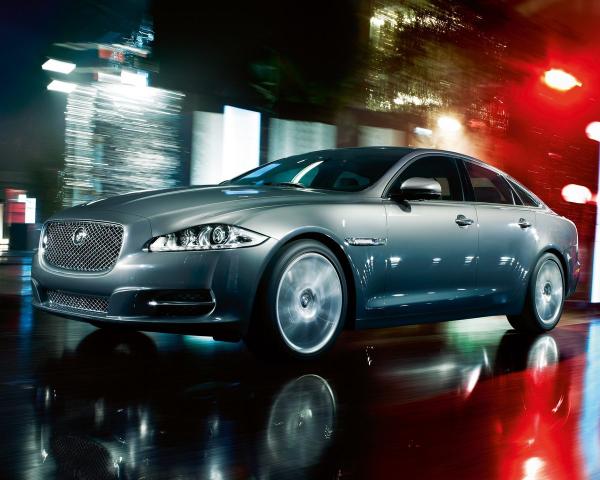 Фото Jaguar XJ IV (X351) Седан