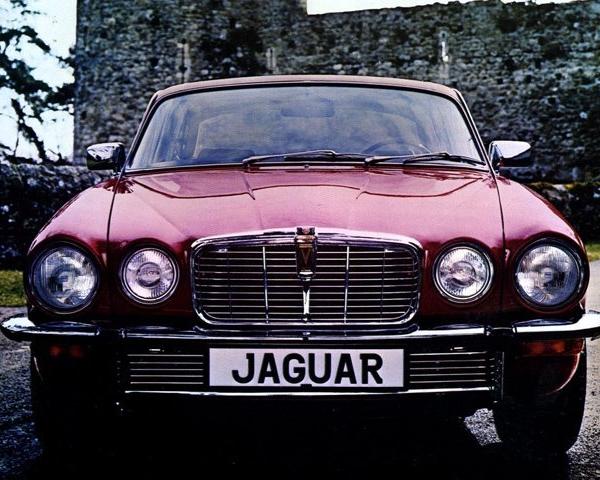 Фото Jaguar XJ I (Series 2) Седан