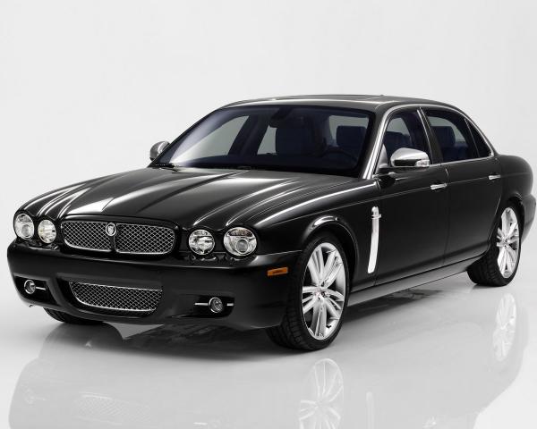 Фото Jaguar XJR III (X358) Седан