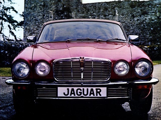 Фото Jaguar XJ I (Series 2)