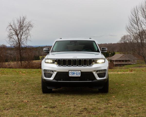 Фото Jeep Grand Cherokee V (WL) Внедорожник 5 дв.