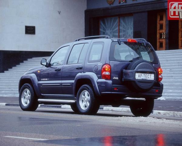 Фото Jeep Cherokee III (KJ) Внедорожник 5 дв.