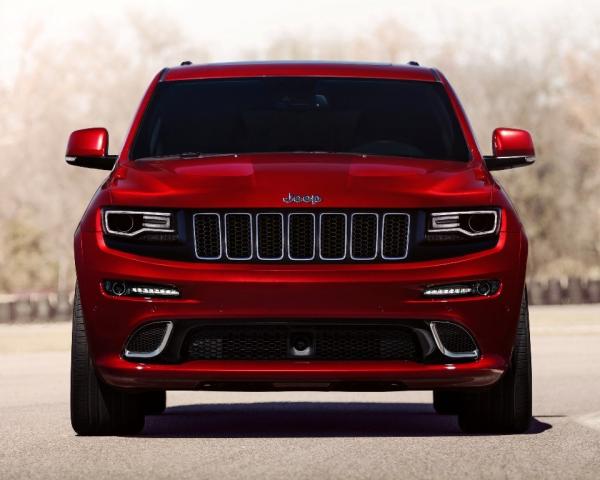 Фото Jeep Grand Cherokee WK2 Рестайлинг Внедорожник 5 дв. SRT