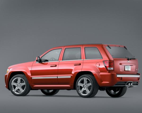 Фото Jeep Grand Cherokee III (WK) Внедорожник 5 дв. SRT8