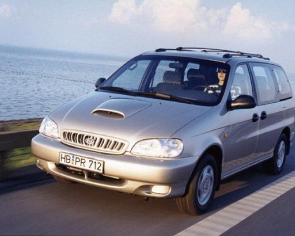 Фото Kia Carnival I Минивэн