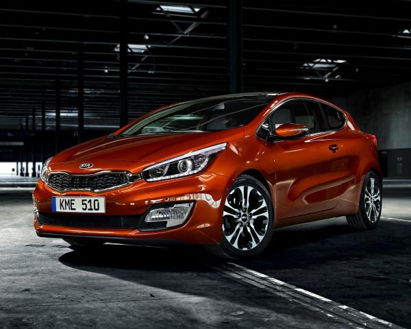 Фото Kia Ceed II Хэтчбек 3 дв.