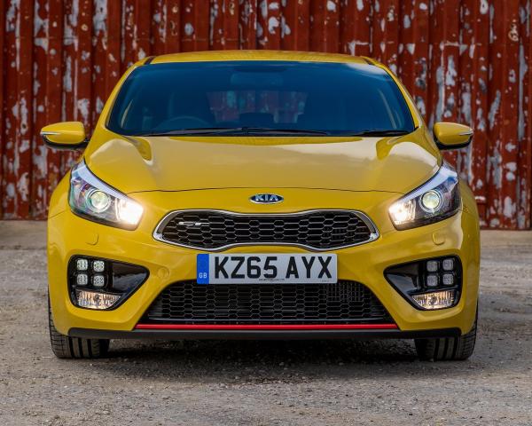 Фото Kia Ceed GT I Рестайлинг Хэтчбек 3 дв.