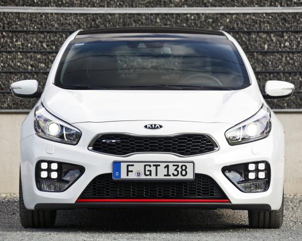 Фото Kia Ceed GT I Хэтчбек 5 дв.