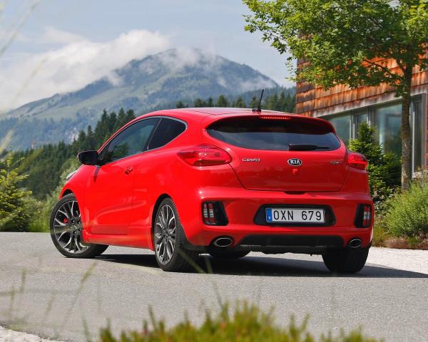 Фото Kia Ceed GT I Хэтчбек 3 дв.