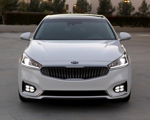 Фото Kia Cadenza II Седан