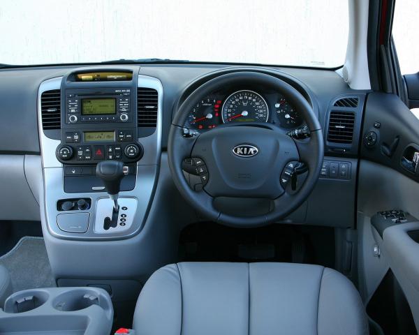 Фото Kia Sedona II Рестайлинг Минивэн SWB