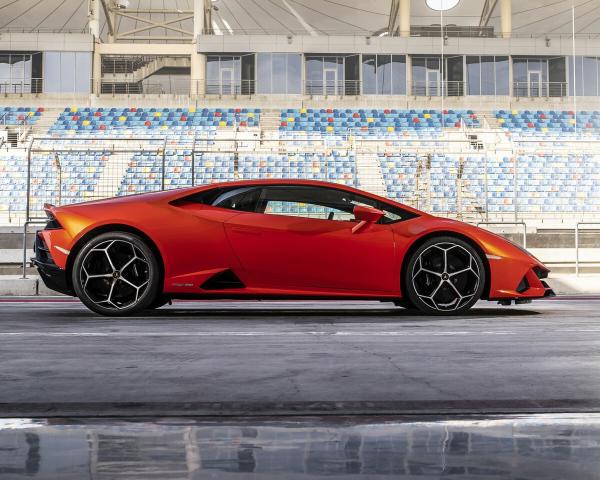 Фото Lamborghini Huracan I Рестайлинг Купе