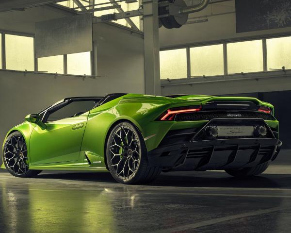 Фото Lamborghini Huracan I Рестайлинг Родстер Spyder