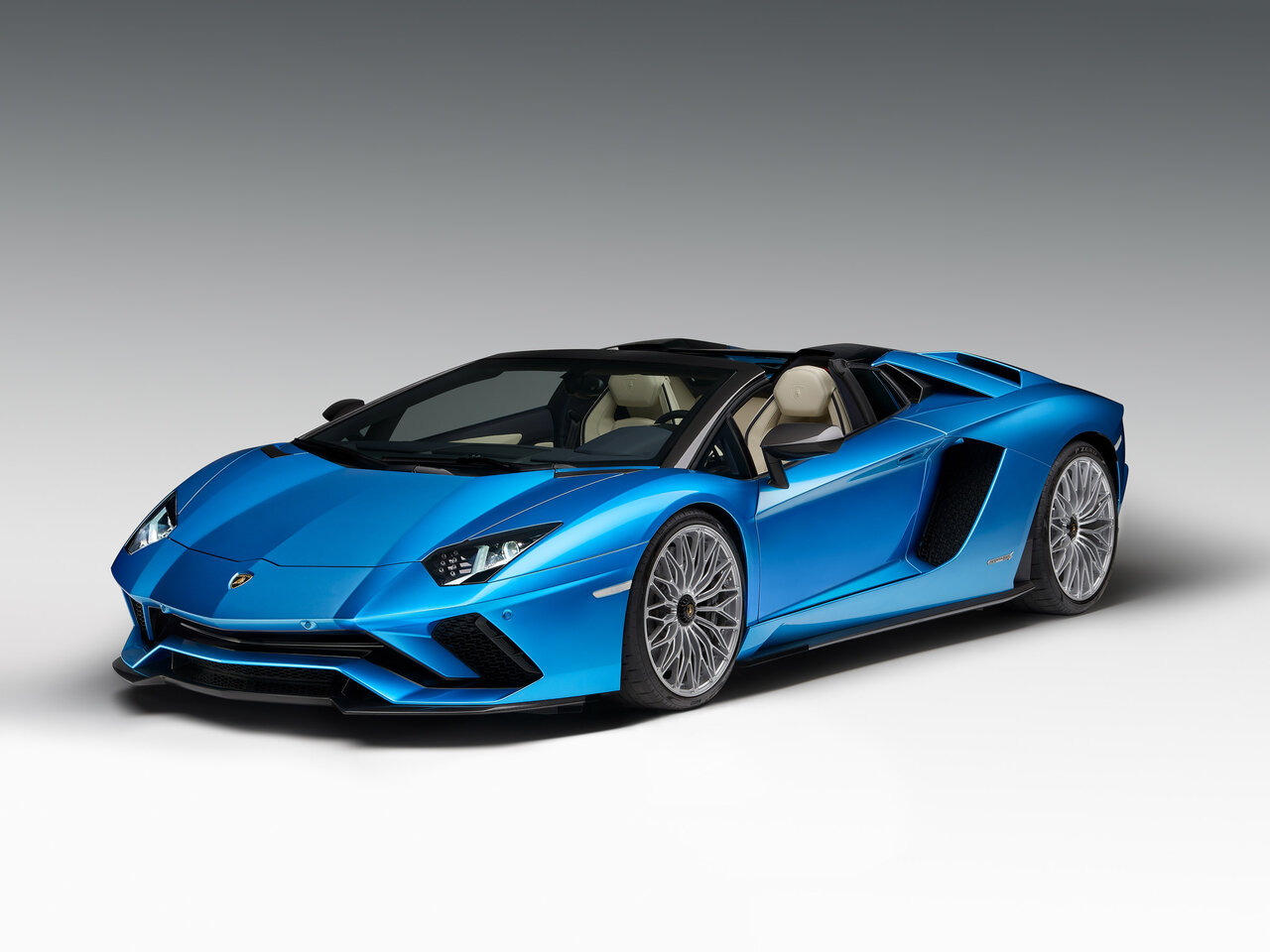 Фото Lamborghini Aventador I Рестайлинг