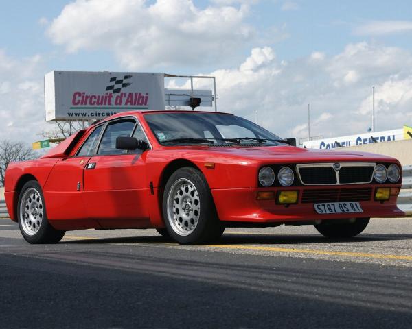 Фото Lancia Rally 037 I Купе