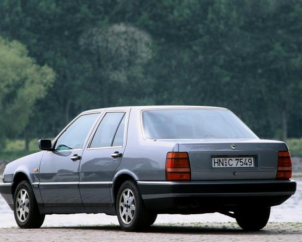 Фото Lancia Thema I Седан