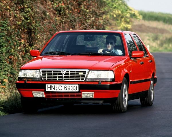 Фото Lancia Thema I Седан