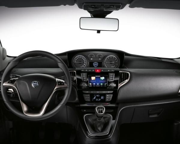 Фото Lancia Ypsilon III (Type 846) Рестайлинг Хэтчбек 5 дв.