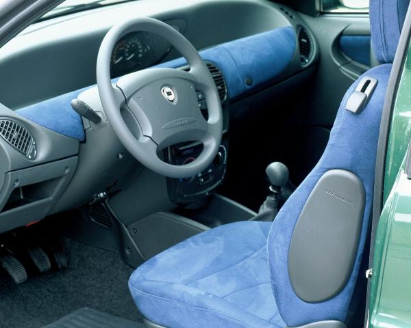 Фото Lancia Ypsilon I (Type 840) Хэтчбек 3 дв.