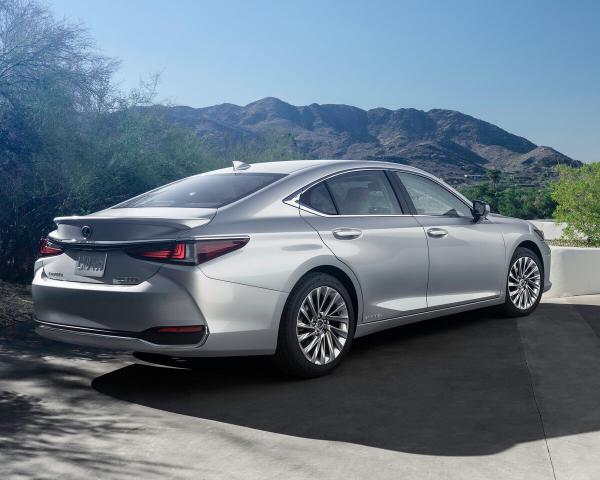 Фото Lexus ES VII Рестайлинг Седан