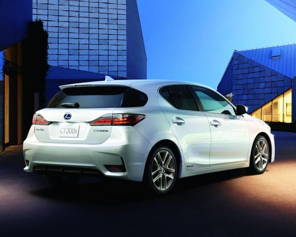 Фото Lexus CT I Рестайлинг Хэтчбек 5 дв.