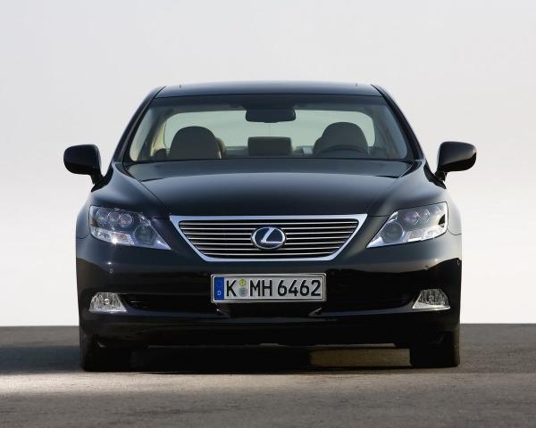 Фото Lexus LS IV Рестайлинг Седан Long