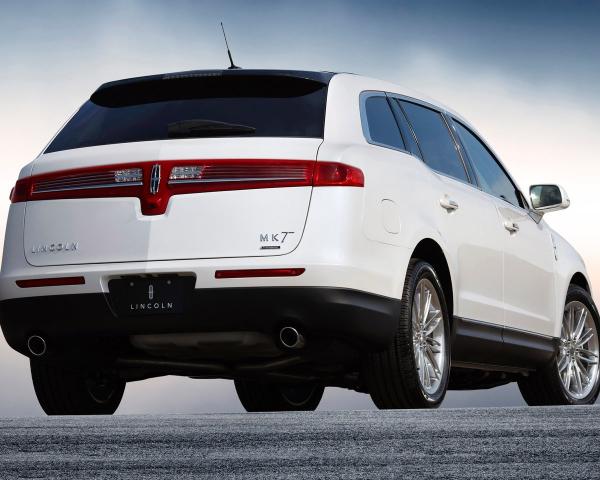 Фото Lincoln MKT I Рестайлинг Внедорожник 5 дв.